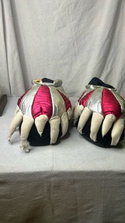 Kiss The Demon Slippers