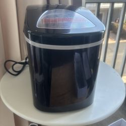 Frigidaire Ice Maker 