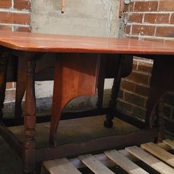 Maple Dining room table