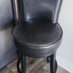 19" W x 26" seat height - four stools