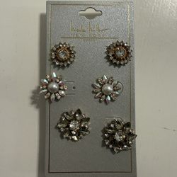 FREE earrings 