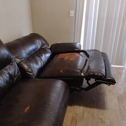 Reclining Couch 