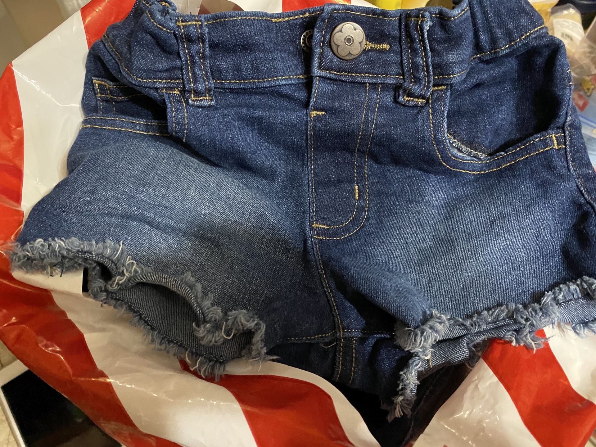 Lots of Toddler girl clothes size 3T shorts jeans shirts