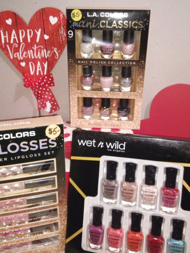 L.A. Colors Gift Sets For Valentine's Day $5.00 Each