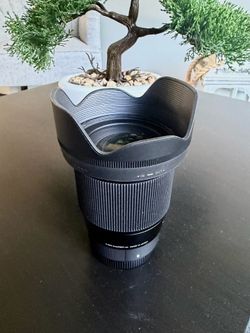 Sigma 16mm f/1.4 lens Sony e-mount