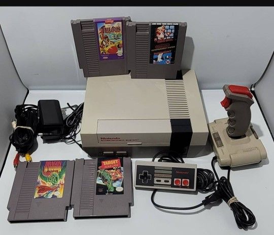 Nintendo Nes With Brand New 72 Pins