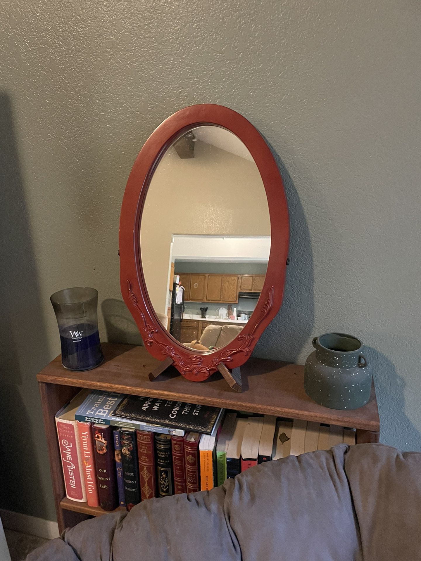 Red mirror