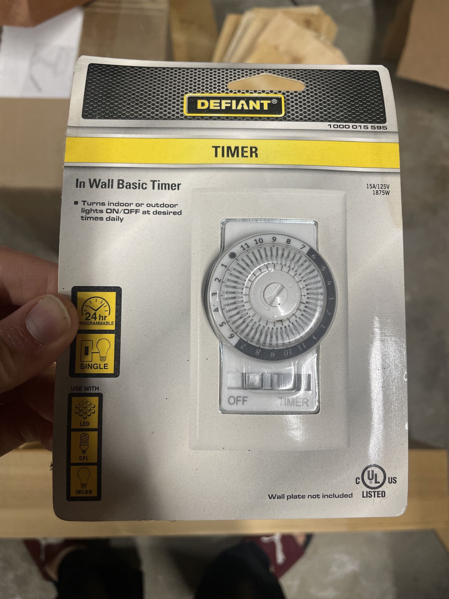 Defiant 15 Amp 24-Hour Mechanical Timer Switch Indoor In-Wall