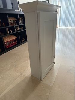 Medicine cabinet