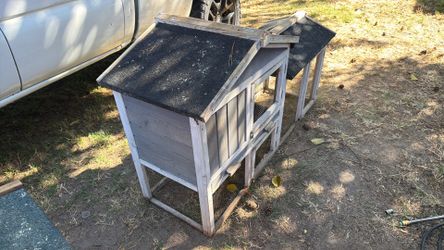 Chicken coop/birdhouse