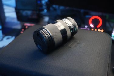 Sony 18-200mm f/3.5-6.3 OSS LE