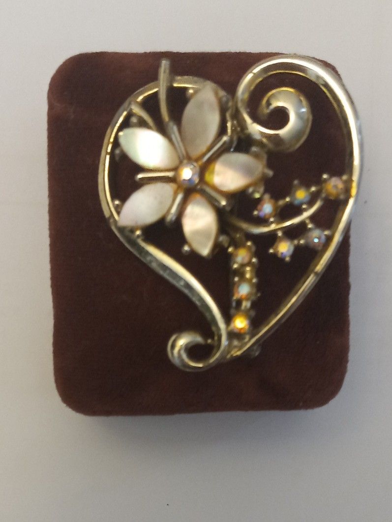 Vintage Heart Brooch