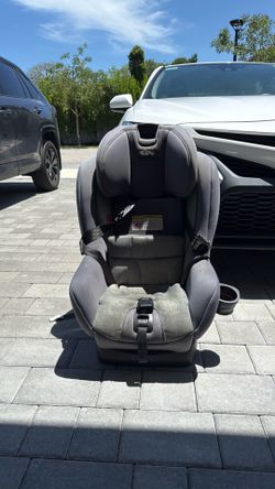 Nuna Rava Car Seat