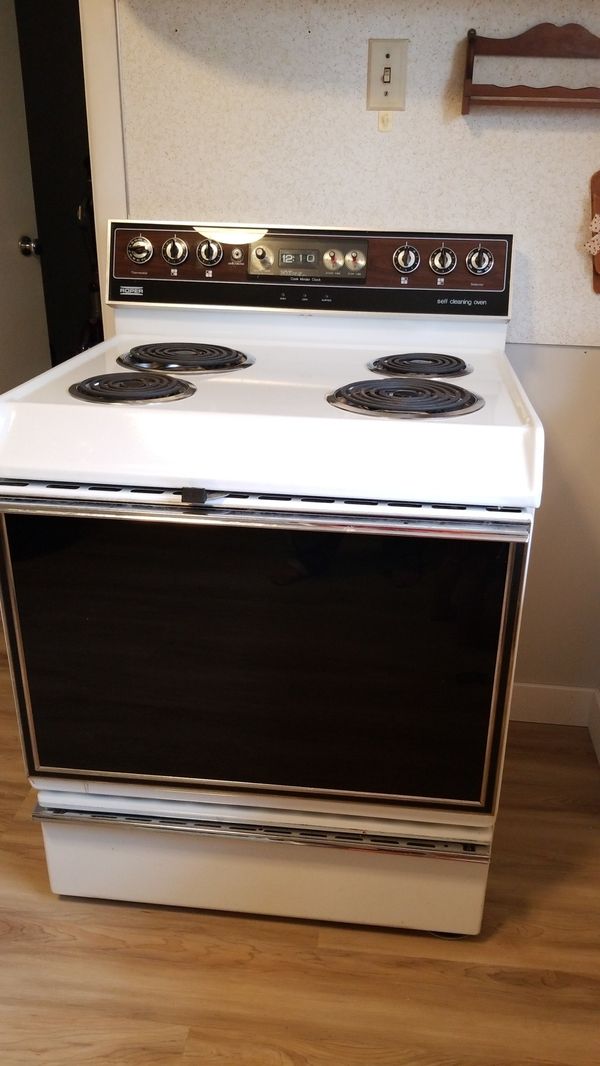 Roper oven/range for Sale in Tacoma, WA - OfferUp