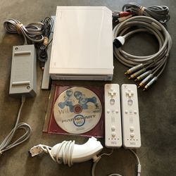 Nintendo Wii with Mario Kart & 2 Controllers