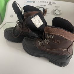 Boots For Snow For 10$