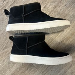 UGG Alameda Mini Boots Women’s 7