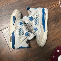 Jordan 4 Military Blue 