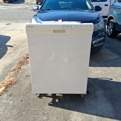 Frigidaire Dishwasher 