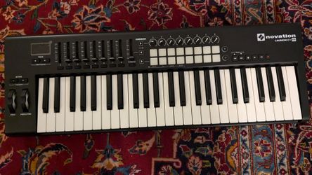 Novation Launch Key 49 