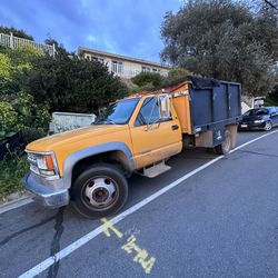 Dump Chevy Truck With Hydraulic Lift Only 40,000 Miles