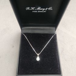 14kt White Gold Teardrop Diamond Pendant 