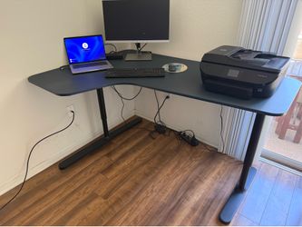 IKEA BEKANT Corner Desk / L-Shaped Desk (green)
