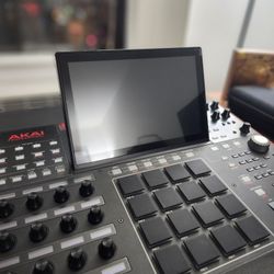 Akai MPC X - Excellent Condition