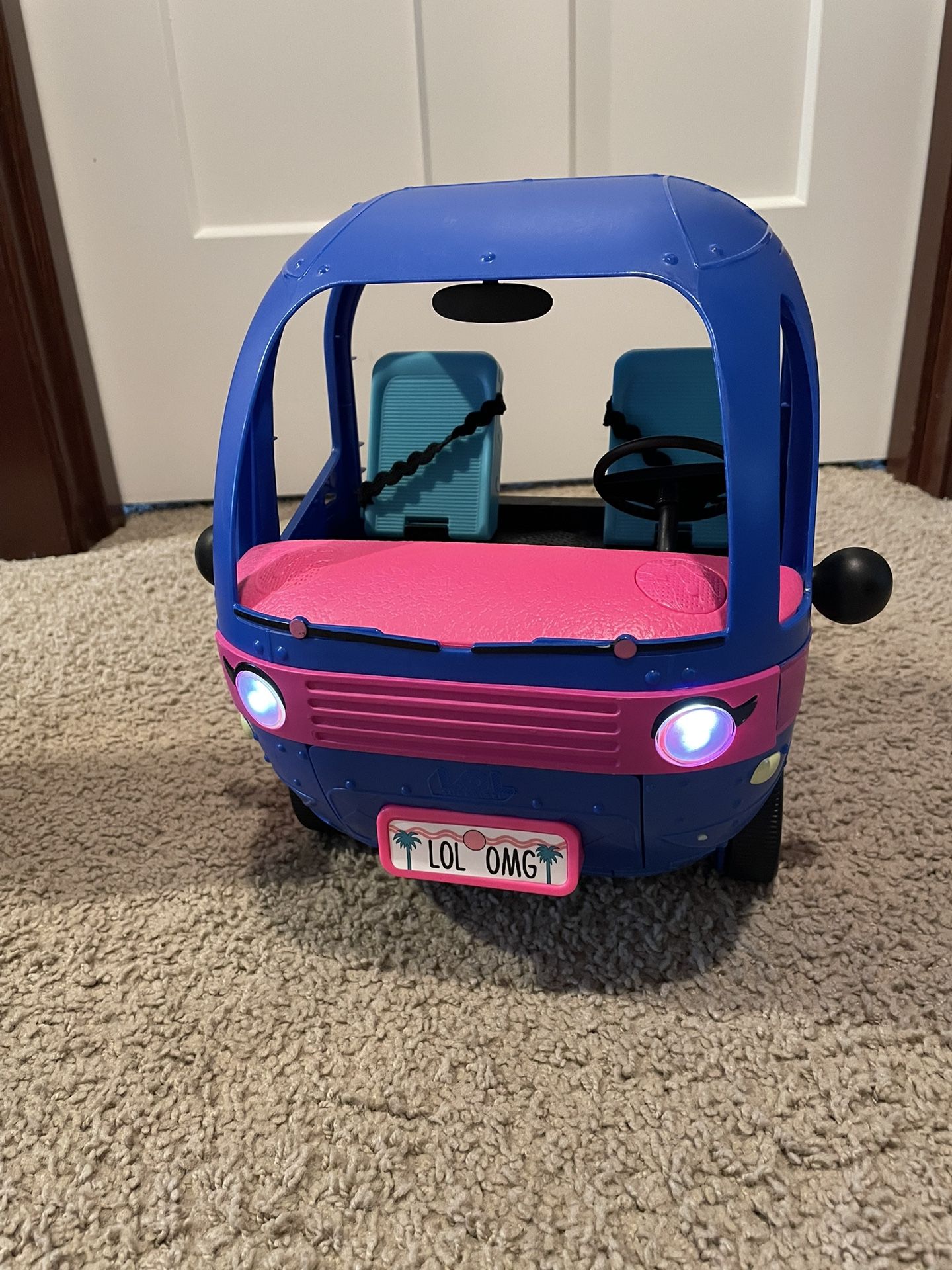 LOL Surprise 4-in-1 Glamper Fashion Camper