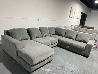 SECTIONAL COUCH SOFA