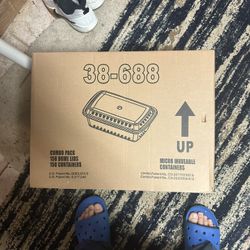 Micro Waveable Containers  2 Box