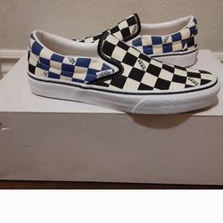 Vans Multiple Sizes Read Entire Description