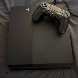 PS4 FOR SALE 