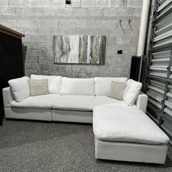 White Cloud Sectional With Storage  (Brand New In Box)
