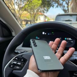 Samsung S23 UNLOCKED 256gb