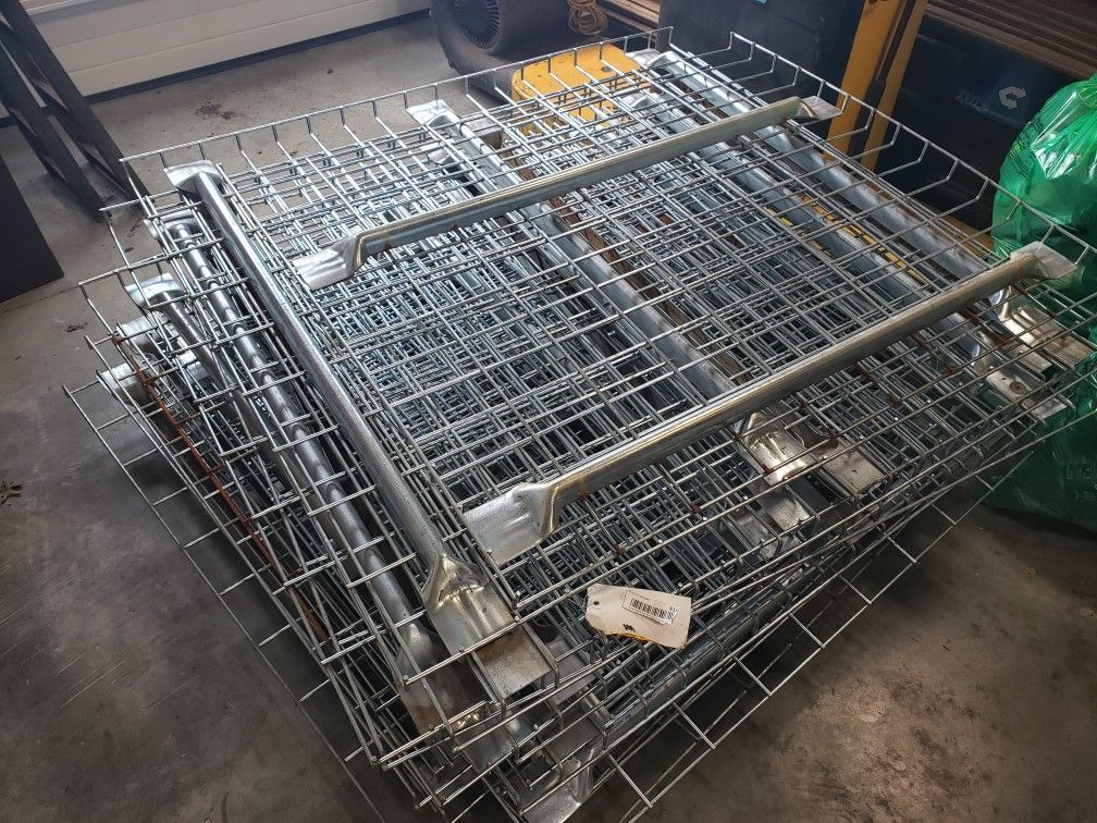 Pallet racking metal wire shelves