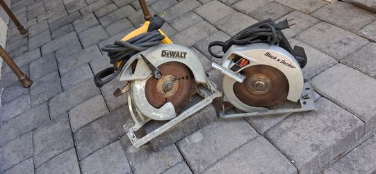 HeavyDuty DEWALT + Black & Decker 7-1/4" Circular Saw Bundle