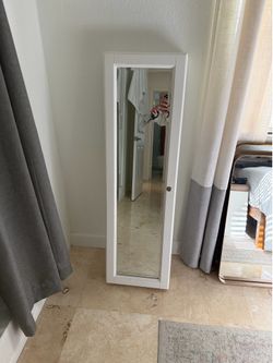 Hanging Jewelry Box/Mirror