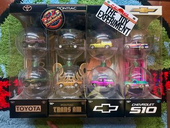 M2 Machines Toyota Pontiac Chevrolet Truck Die-Cast Christmas Ornament Set
