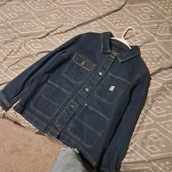Woman's Carrharrt Jacket