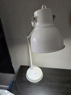 IKEA Work Lamp With Wireless Charger, USB-A & Bulb