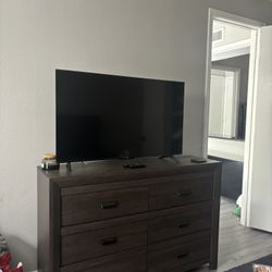 Tv And Dresser 