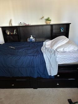Twin bedroom set 4 bookcase draws