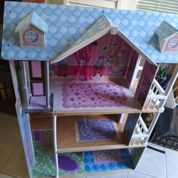 3 Story Doll House With Elevator 