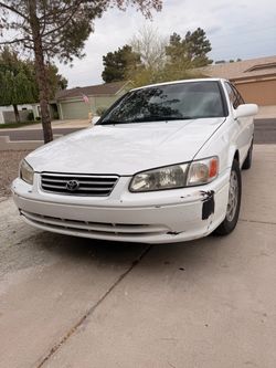 2000 Toyota Camry