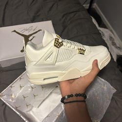 Jordan 4 ‘metallic Gold’