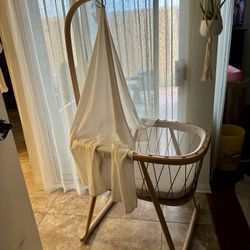 Charlie Crane Organic Bassinet & Accessories