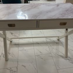 White desk w/2 Drawers