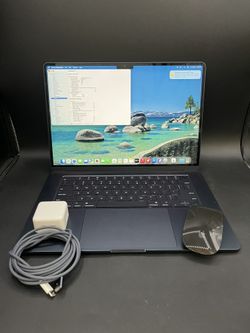 Apple MacBook Air 2025 15" M4 A3241 10-Core GPU 16GB RAM 256GB SSD *5704