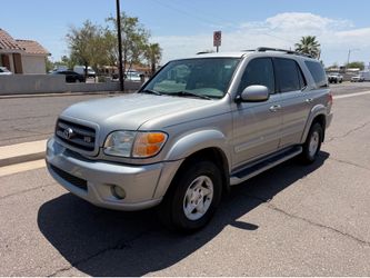 2004 Toyota Sequoia SR5
